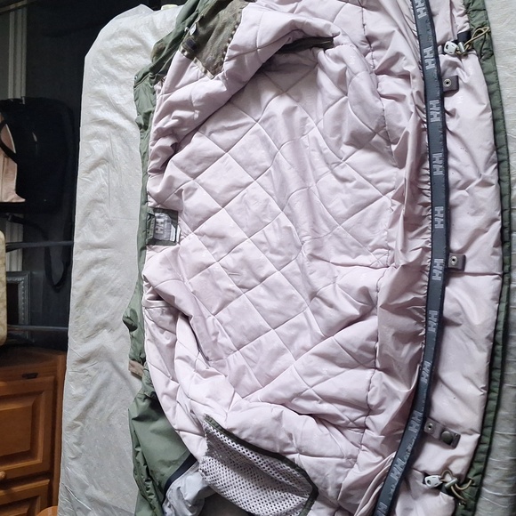 Helly Hansen Ski/Snowboard jacket - Picture 11 of 17